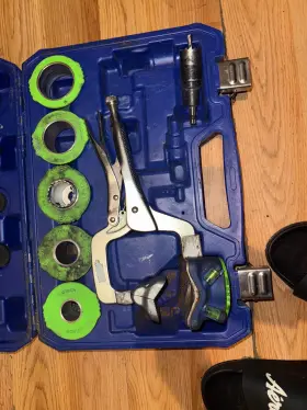Ud6032112 Argco Hole Master - Pipe Cutter / Vise Clamp