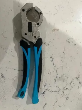 Cash Acme 445000478429 Sharkbite Pro Pex Pipe Cutter With Replaceable Blade Pe-rt Hdpe Polyethy