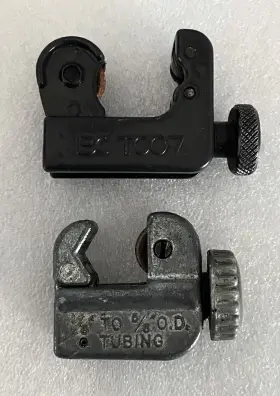 Cobra/unbranded T007 Lot Of 2 Miniature Tube Cutters 1/8 Inch - 7/8 O.d. And 5/8