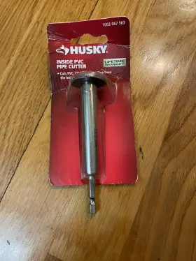 1003-067-563 Husky Internal Diameter Pvc Pipe Cutter For 1-1/4 Inch And Larger Pipes