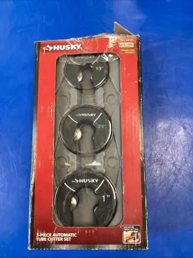 1006-598-955 Husky Close Quarters Automatic Tubing Cutter Set With Case 3-piece