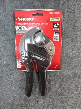 Husky 194767001568 1-1/4 Inch Ratcheting Pvc Cutter
