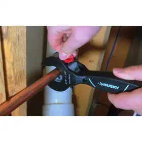 Husky 313085459480 1-1/8 Inch Ratcheting Tube Cutter