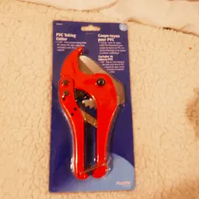 Pp840-2 Keeney Holdings Llc 0721 Plumb Pak Pvc Pipe Ratcheting Locking Latch Tube Cutter 42 Mm. 1 5/8