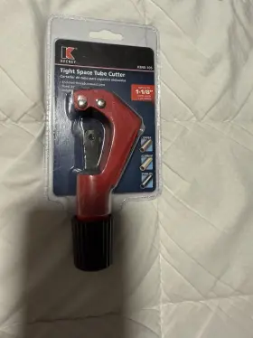 K840-105 Keeney Holdings Llc New Hcs Blade Die-cast Aluminum Pipe Tubing Cutter 1-1/8 Inch
