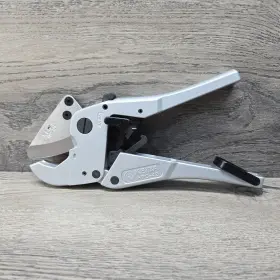 Hpc-42 Keiba Pvc Pipe Cutter Ratchet Type Hpc-42 Keiba Pvc Pipe Cutter Ratchet Type