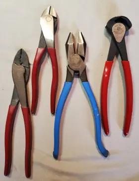 D2328 Klein Set Of Wire Cutters
