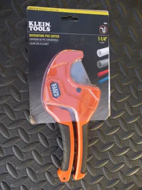 50063 Klein Tools Ratcheting Pvc Cutter 1-1/4 Inch