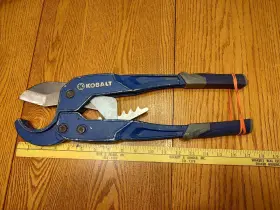 330193 Kobalt 2ft Pvc Cutter Large 17x5 Inch