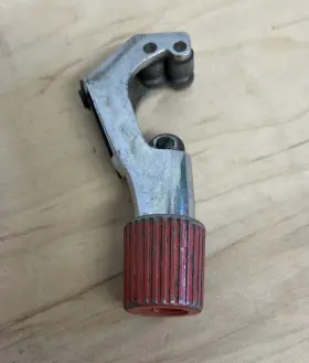 Tc274 Malco Products - Tube Cutter 1/8 Inch -1-1/8 O.d