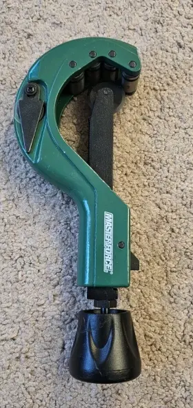 69043 Masterforce 2-1/2 Inch Pipe Cutter Compact Size Metal Tube Stable