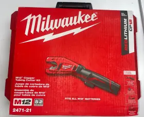 2471-21 Milwaukee 12 Volt Copper Pipe Cutter Kit Tool Cordless. Used