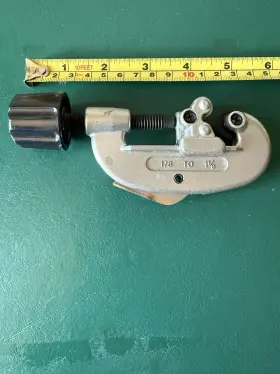 Tc-100a3l Mintcraft Screw Feed Tube Cutter 1/8 Inch -1 Cut Size