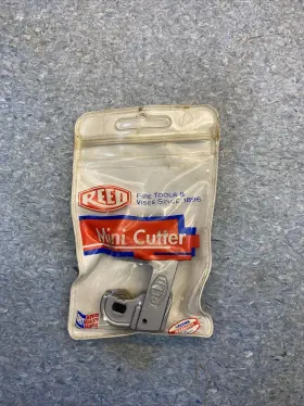 03490 Reed Mfg - Mc2 Mini Tubing Cutter 1/8 Inch 15/16