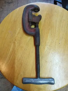 985422 Ridgid Model 2a Heavy Duty Pipe Cutter 1/8 Inch -2 Ohio Usa Red Vintage Pre-owned