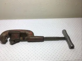 No-2a Ridgid Tools No. 2a Heavy Duty Wide Roll Pipe Cutter 1/8 Inch To 2 #31