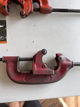 No.4-s Ridgid Heavy Duty 2 Inch To 4 Pipe Cutter