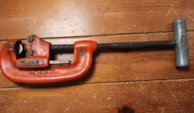 Rigid Industries 2/202 Heavy Duty No. 1-2 Pipe Cutter Tool 1/8 In To 2