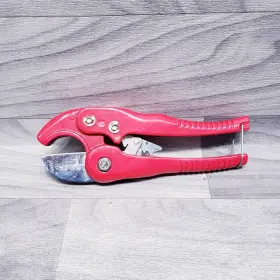304-11 Sioux Chief Ratcheting Tubing Pipe Cutter 35 Mm - Pvc Cpvc Pex Poly Pb