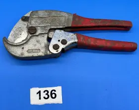Vks-30 Super Pvc Pipe Cutter Half Inch Through One