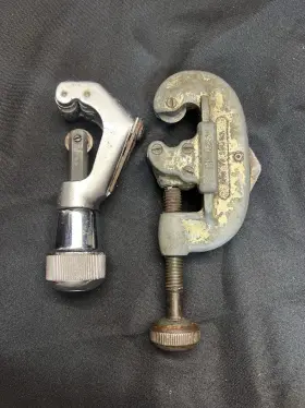 274-fg Superior Tool And Gould-imperial Pipe Cutters Lot Of 2 - 1/8 Inch To 1-1/8 #274-fg
